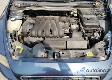 2005 Volvo V50 2.4I z USA, uszkodzony, nr VIN YV1MW382352067026